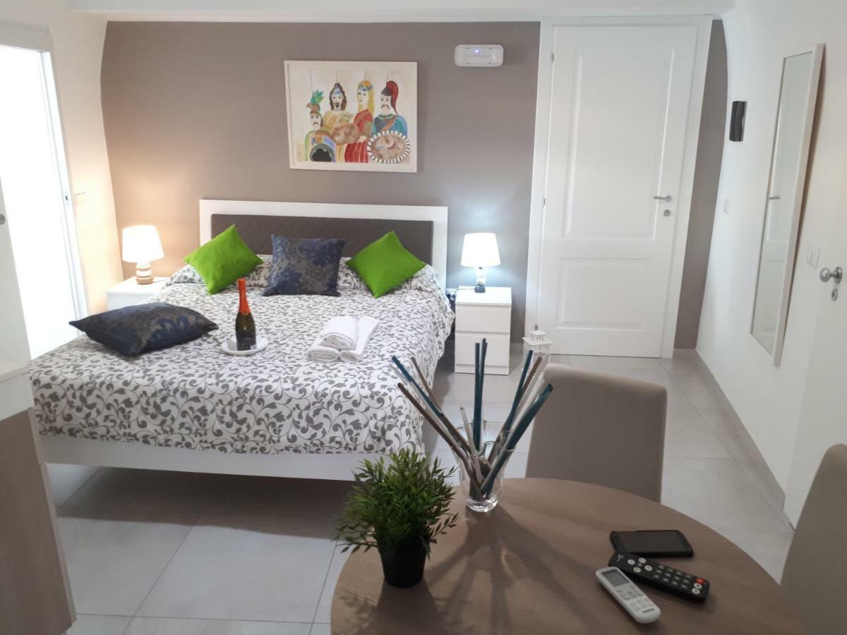 Benedettini Palace - exclusive suites&views Catane Extérieur photo